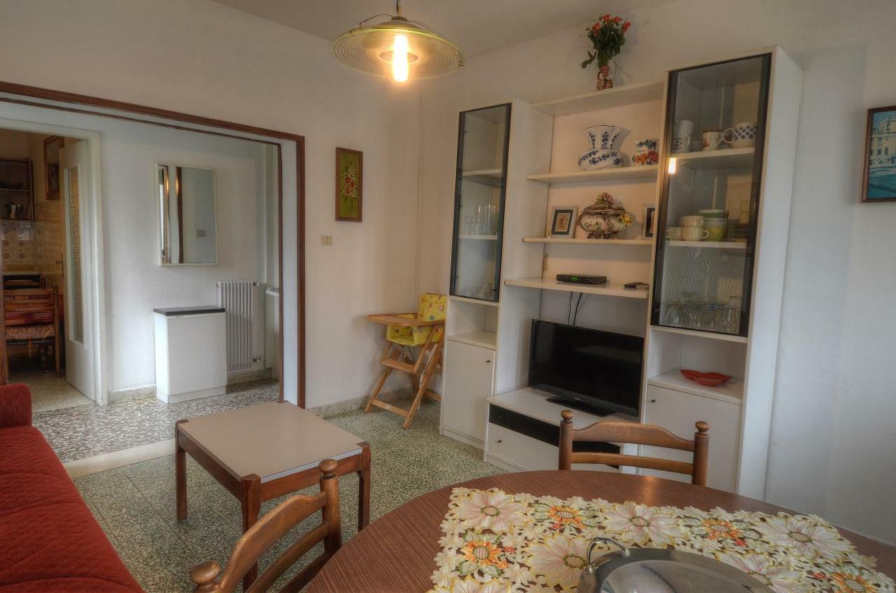 Residence Villa Laura Lignano Sabbiadoro Buitenkant foto