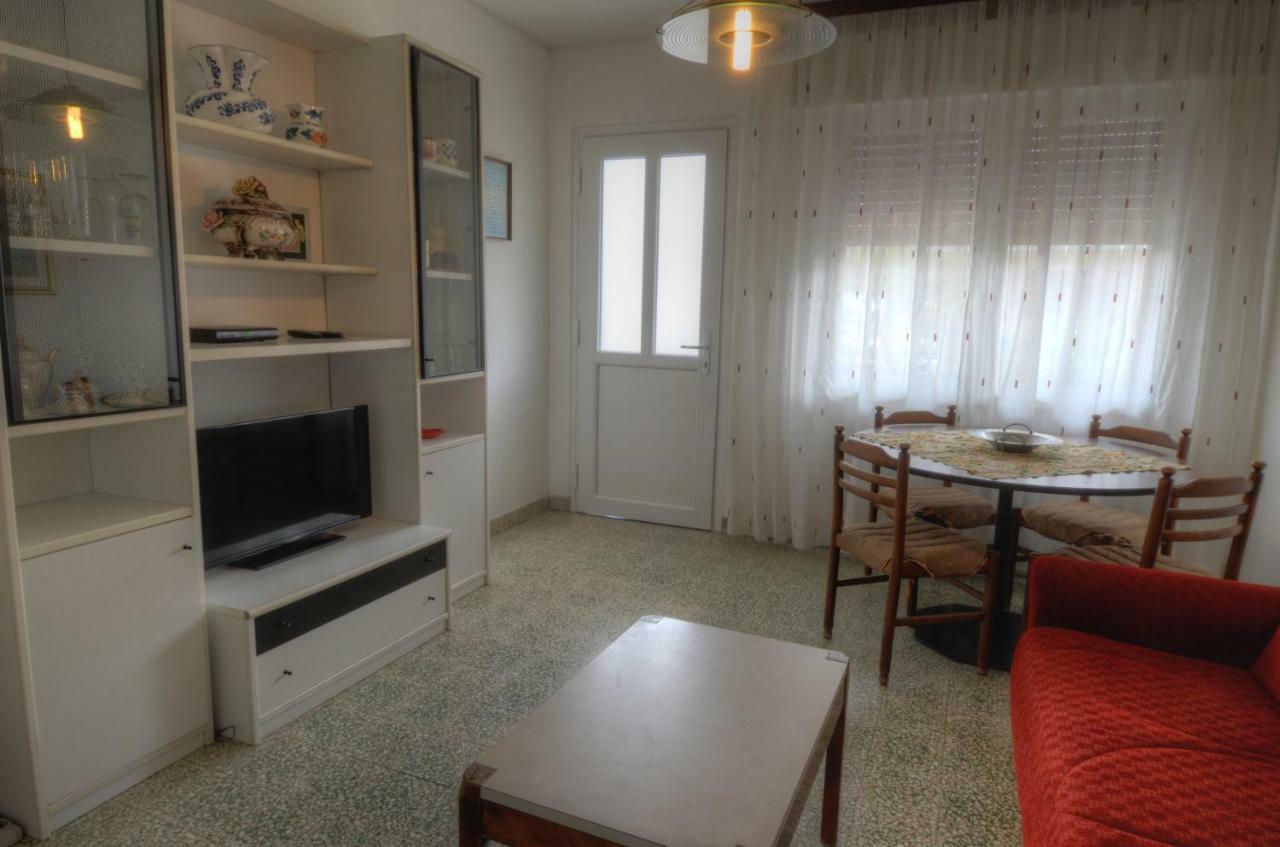 Residence Villa Laura Lignano Sabbiadoro Buitenkant foto