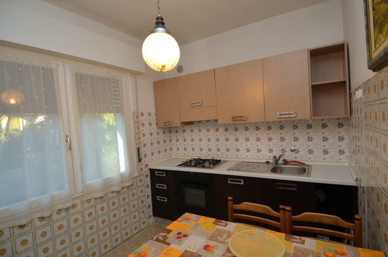 Residence Villa Laura Lignano Sabbiadoro Buitenkant foto