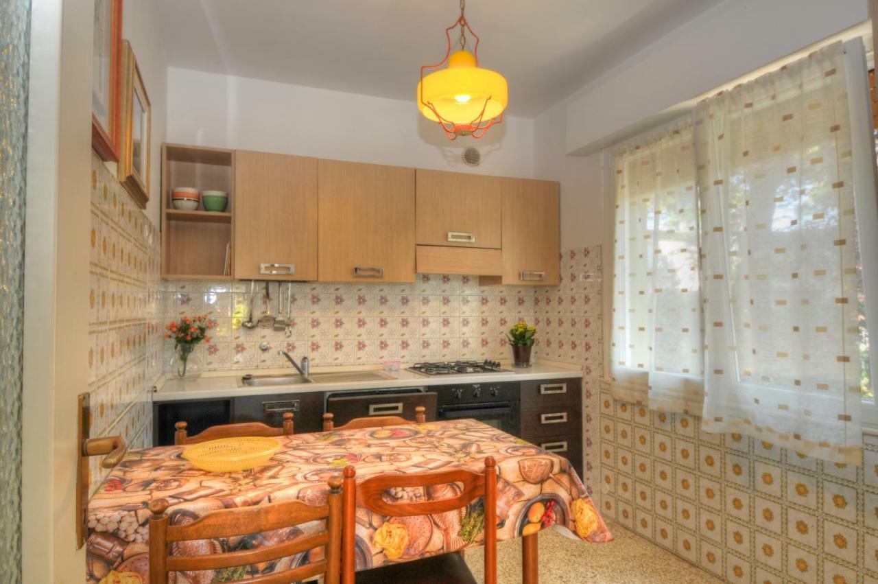 Residence Villa Laura Lignano Sabbiadoro Buitenkant foto