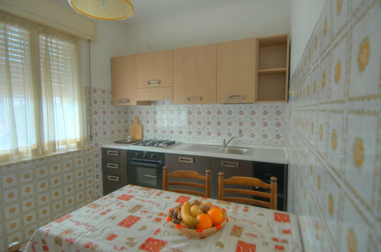 Residence Villa Laura Lignano Sabbiadoro Buitenkant foto